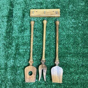 Vintage Oliv-Art Wooden Kitchen Hanging Utensils Set